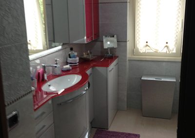 Ristrutturazione Bagni, Ellegi Snc, Milano, base con lavabo integrato, specchio